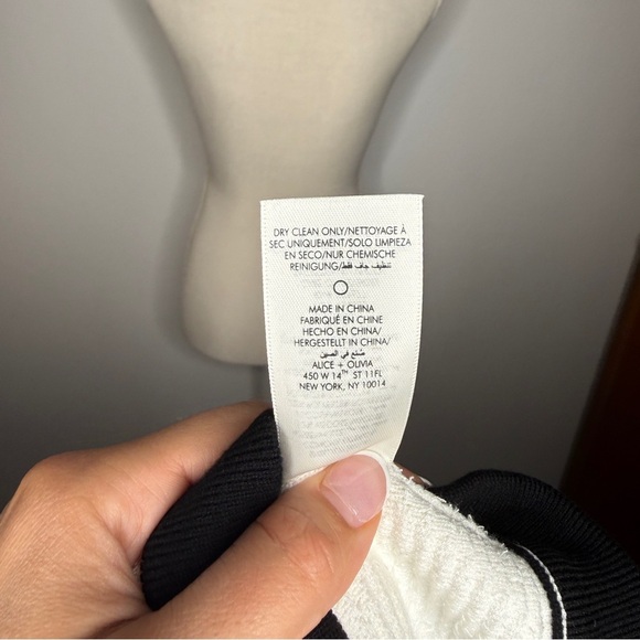 Alice + Olivia Claira Knit Cardigan Jacket Gold Buttons White Black NWT Size S - Picture 9 of 10